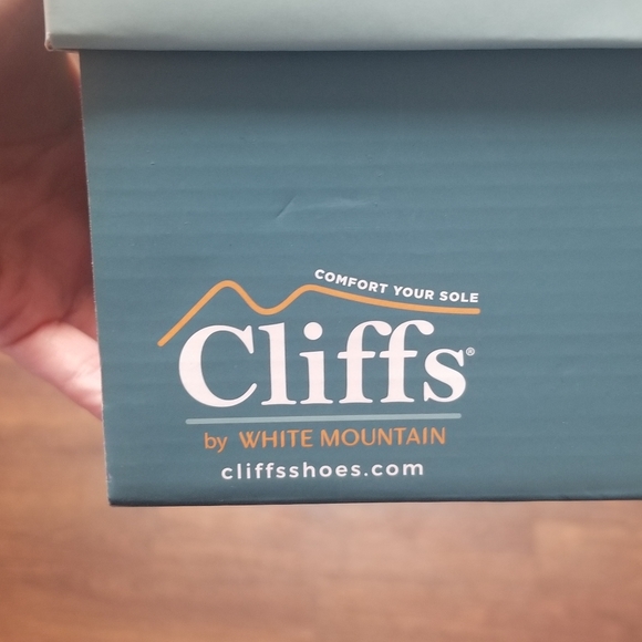 Women's Cliffs Boots - Picture 9 of 9